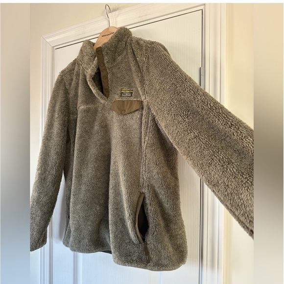 L.L.BEAN-Women's Hi-File Fleece Pullover size large - Picture 3 of 7